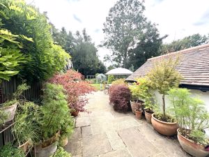 Photo 9- click for photo gallery